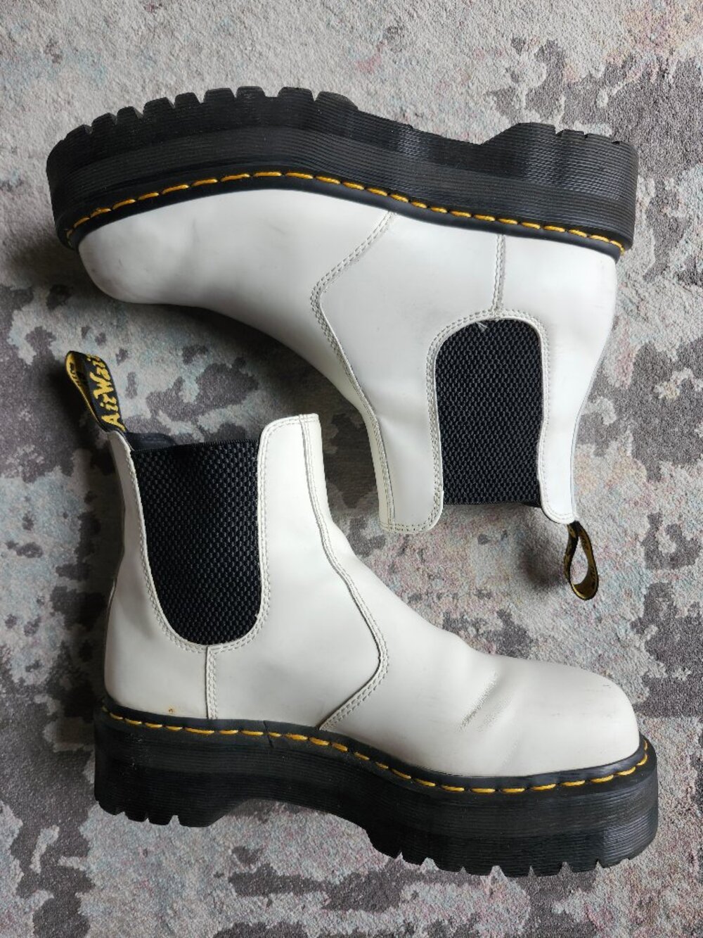 DR DOC MARTENS 2976 Quad White Leather Platform Chelsea Boots Size US 10 Men